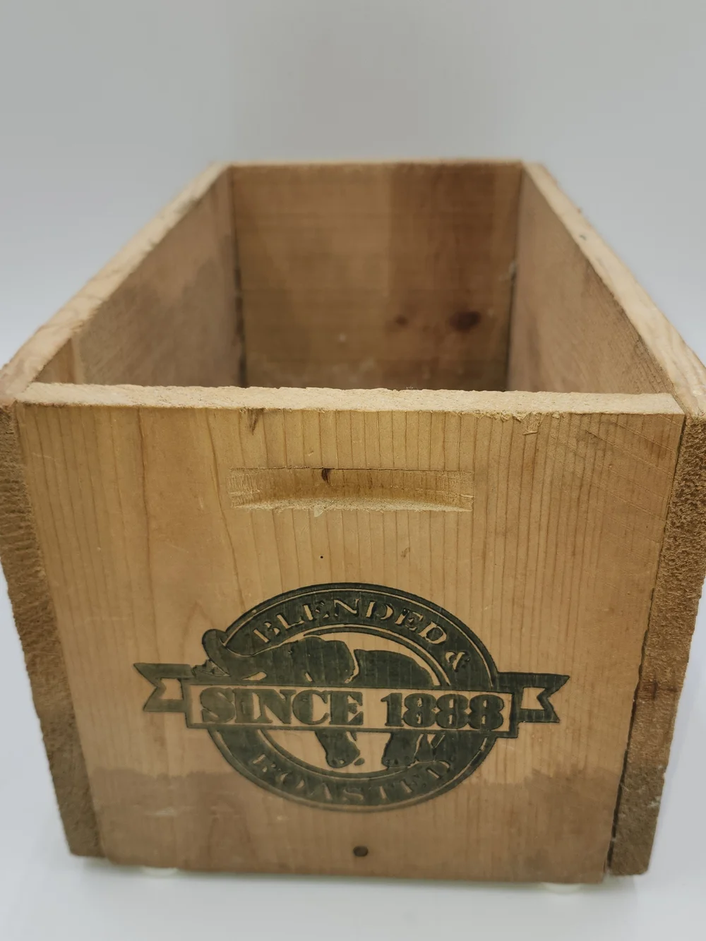 ELEPHANT BRAND JAVA COFFEE ST LOUIS MISSOURI C & B COFFEE CO. WOOD CRATE RARE